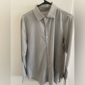 Men’s medium mizzen and main gray micro check collared dress shirt